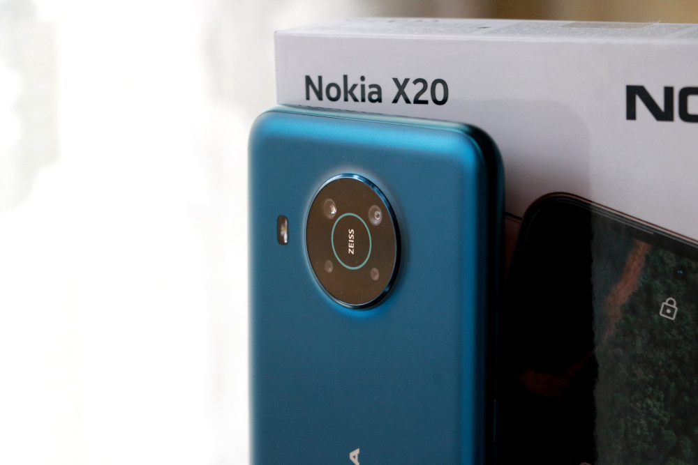 Smartphone Nokia X20 review
