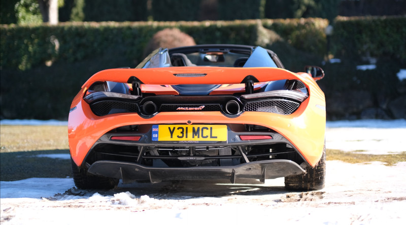 mclaren 720s spider alettone