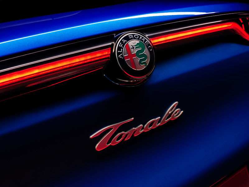 alfa romeo tonale caratteristiche prezzo