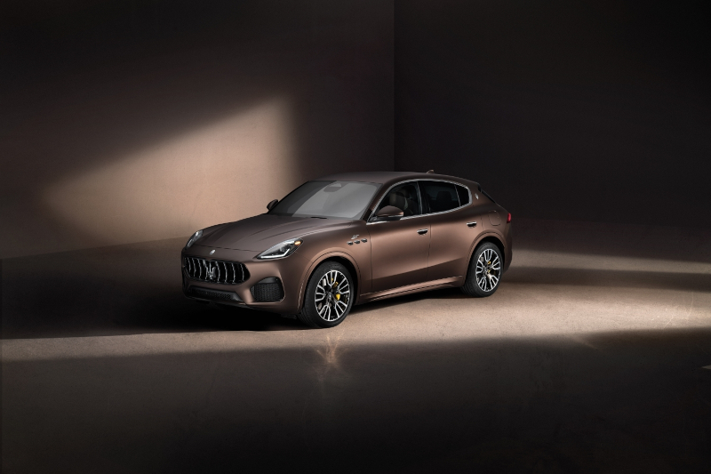 maserati grecale bronzo