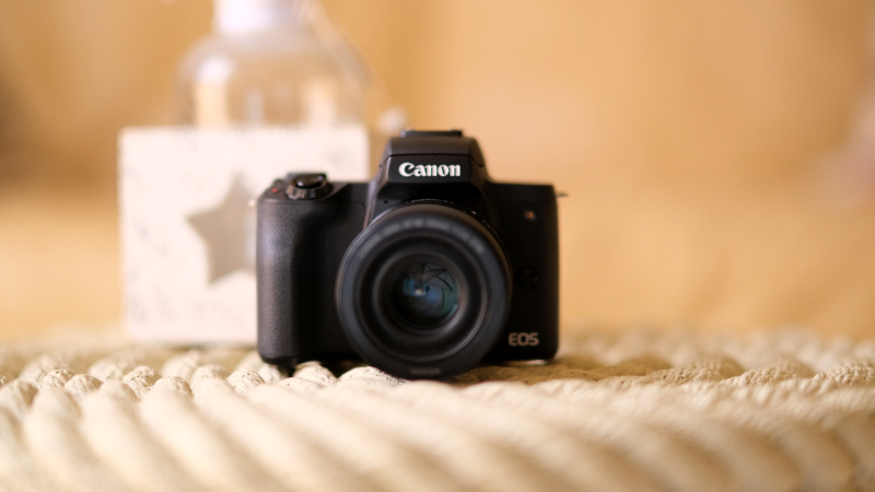 recensione mirrorless canon eos m50 vlogger