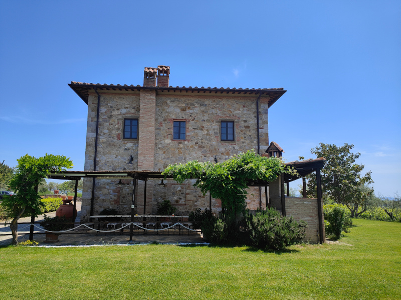 tenuta tolaini toscana chianti