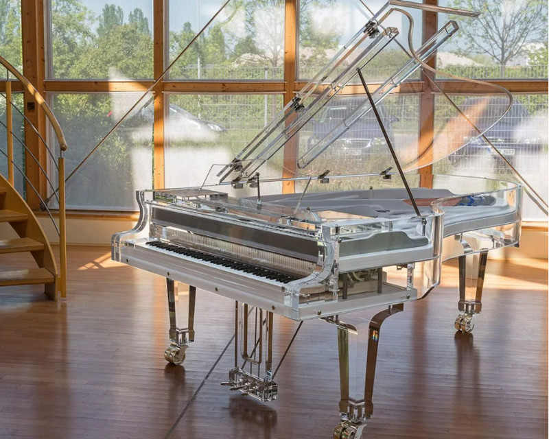 pianoforte design trasparente