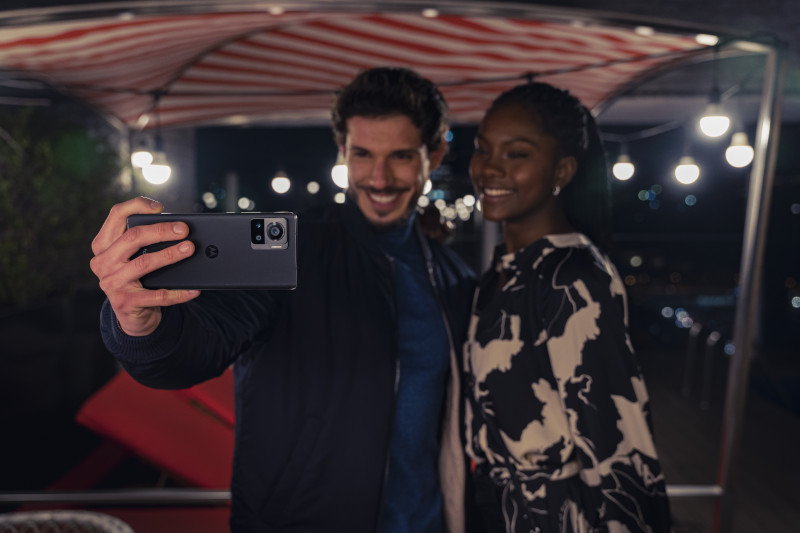 Moto Edge 30 Ultra selfie