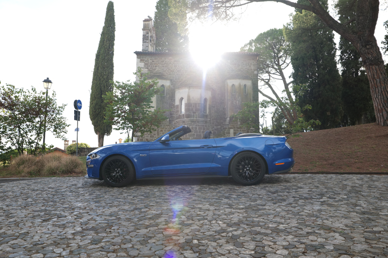 Ford Mustang GT V8 convertible