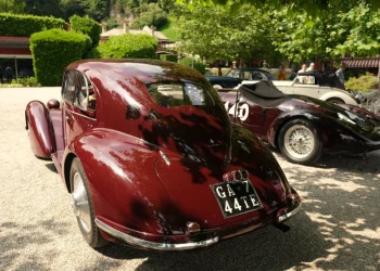 villa d'este one lake one car