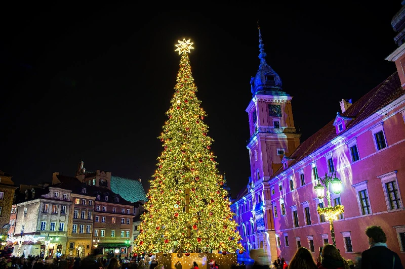 come si chiama babbo natale in polonia